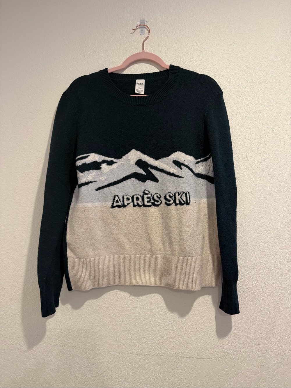 PINK Victoria’s Secret Après Ski Mountain Sweater Size M